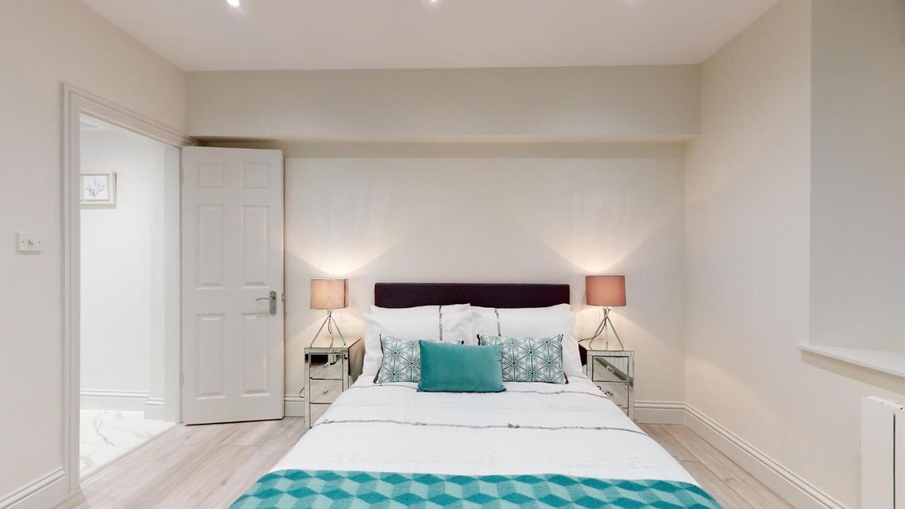 Chic Apartment By Hyde Park Londra Esterno foto