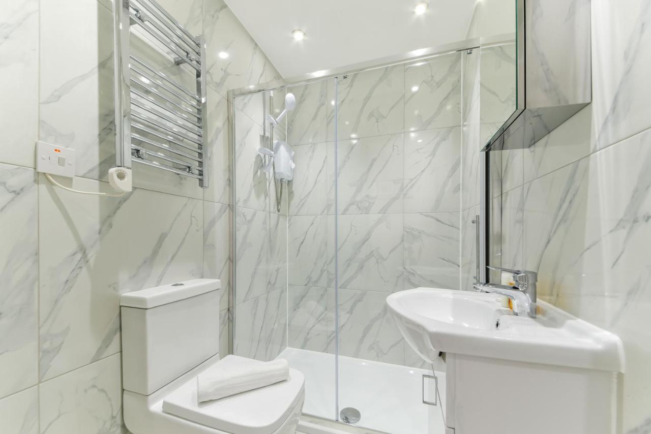 Chic Apartment By Hyde Park Londra Esterno foto